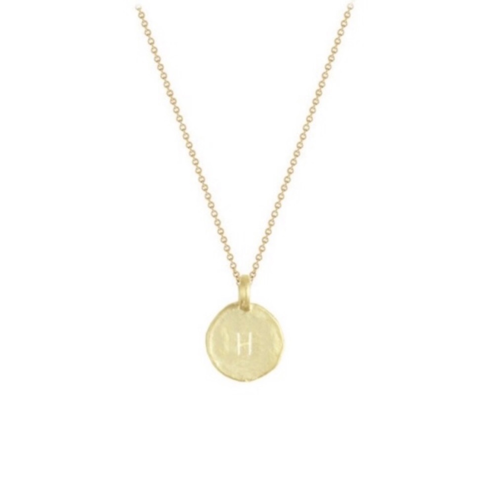 London Manori initial necklace letter V